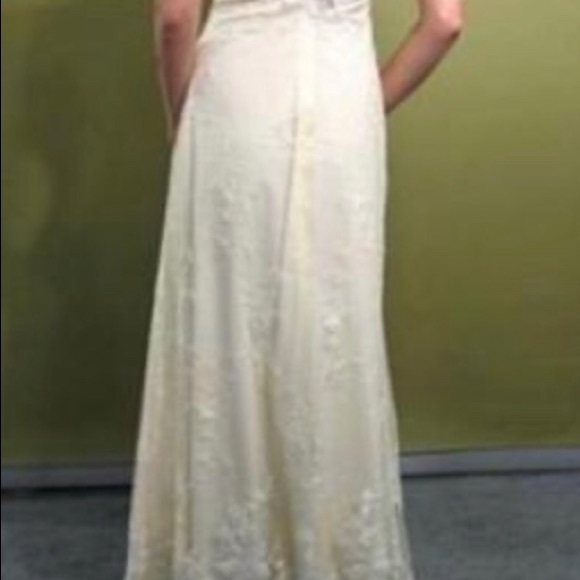 Claire Pettibone Ivory Constance Wedding Dress - Picture 4 of 15